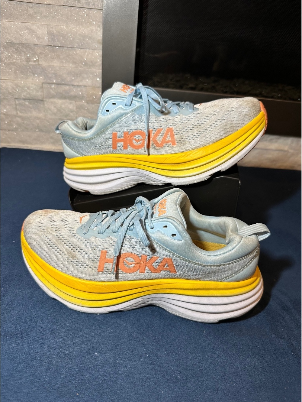 HOKA ONE ONE Bondi 8 Women's Running Shoes Size 10B Light Blue Yellow